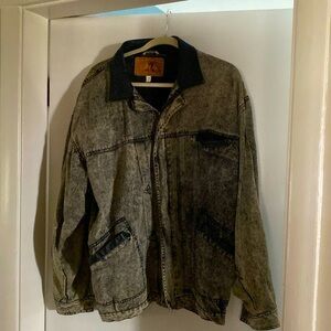 Vintage stonewash jean jacket with leather collar